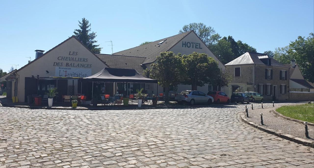 Les Chevaliers Des Balances Hotel Saint-Aubin  Exterior photo